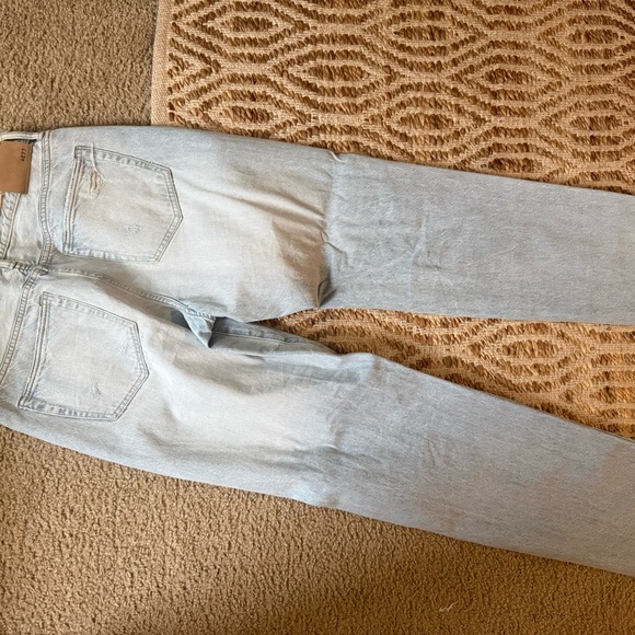 American Eagle Outfitters Light Blue Distressed Boyfriend Jeans - Picture 4 of 6